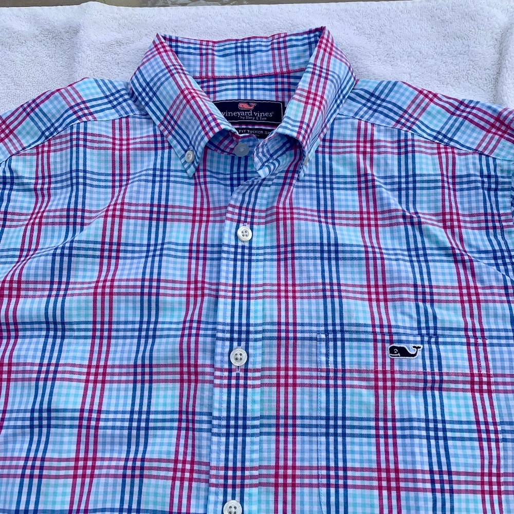 Vineyard Vines  men's button down shirt